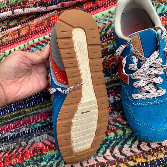 Vintage New Balance Sneakers - Picture 2 of 4